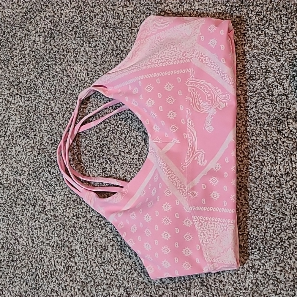 Sz med noireblanc sports bra